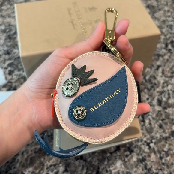 Burberry Larch Bird Bag Charm NWT - Picture 1 of 10